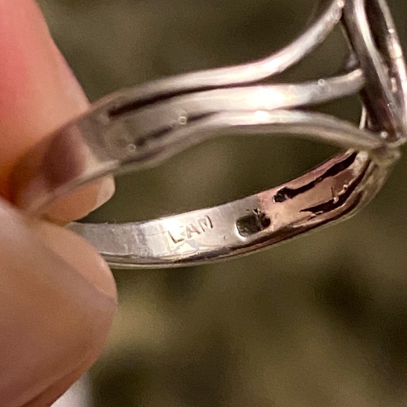 Silver ring - Picture 14 of 14